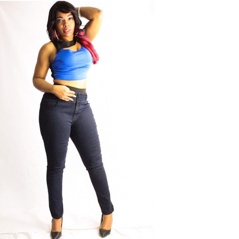 Pasion Colombian Design Plus Size Jean - Picture 2 of 8